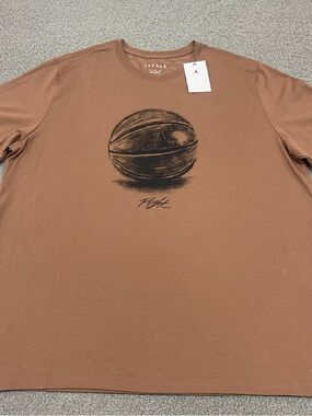 Nike Air Jordan Men’s Flight Basketball Graphic T Shirt XXL Brown Short Sleeve